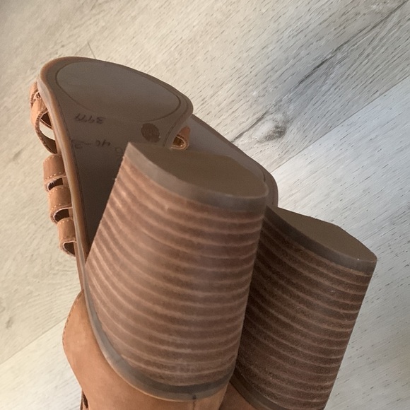 LUCKY BRAND Kyndrah Leather Strappy Zip Back Heeled Sandal Size 9M in Rust Brown - Picture 8 of 13